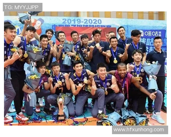 上海排球队整体压制战术解析与深度剖析排球竞技的成功秘诀 上海排球队整体压制战术解析与深度剖析排球竞技的成功秘诀