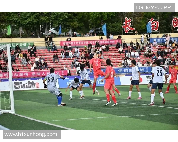 上海足球队的节奏揭秘:激情与梦想交织的绿茵传奇 上海足球队的节奏揭秘:激情与梦想交织的绿茵传奇